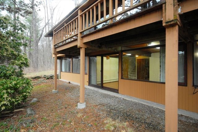 38 Woodside Rd, Harvard, MA 01451