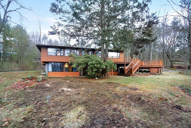 38 Woodside Rd, Harvard, MA 01451