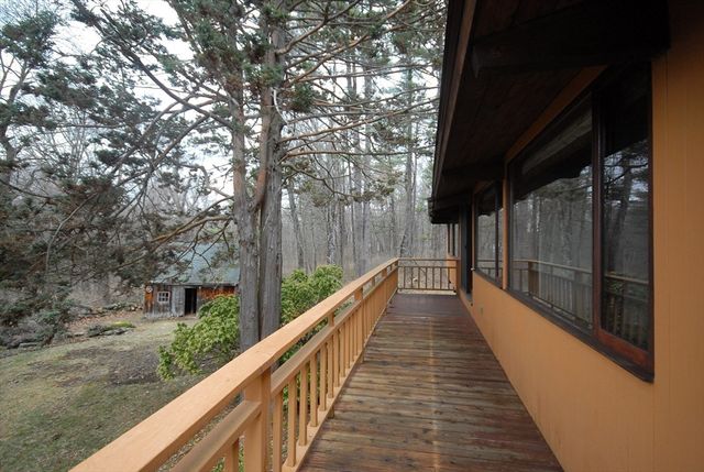 38 Woodside Rd, Harvard, MA 01451