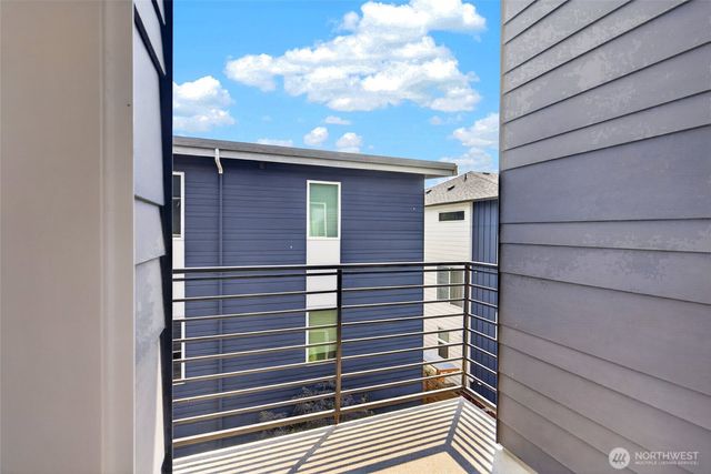 7015 42nd Avenue S, Seattle, WA 98118