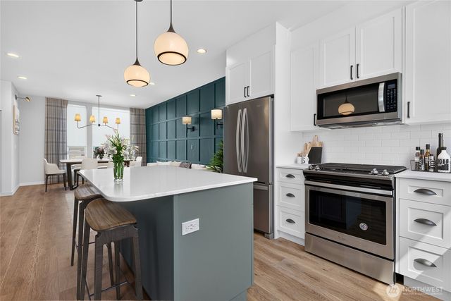 7015 42nd Avenue S, Seattle, WA 98118