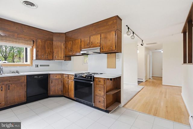 922 GAHLE RD, Westminster, MD 21157