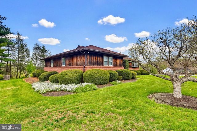 922 GAHLE RD, Westminster, MD 21157