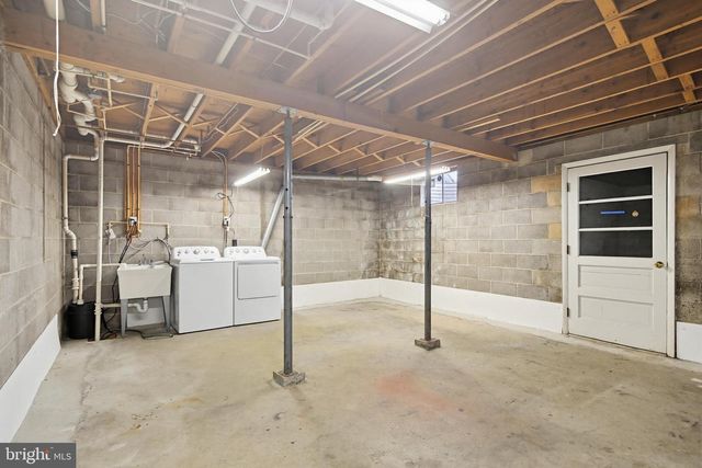 922 GAHLE RD, Westminster, MD 21157
