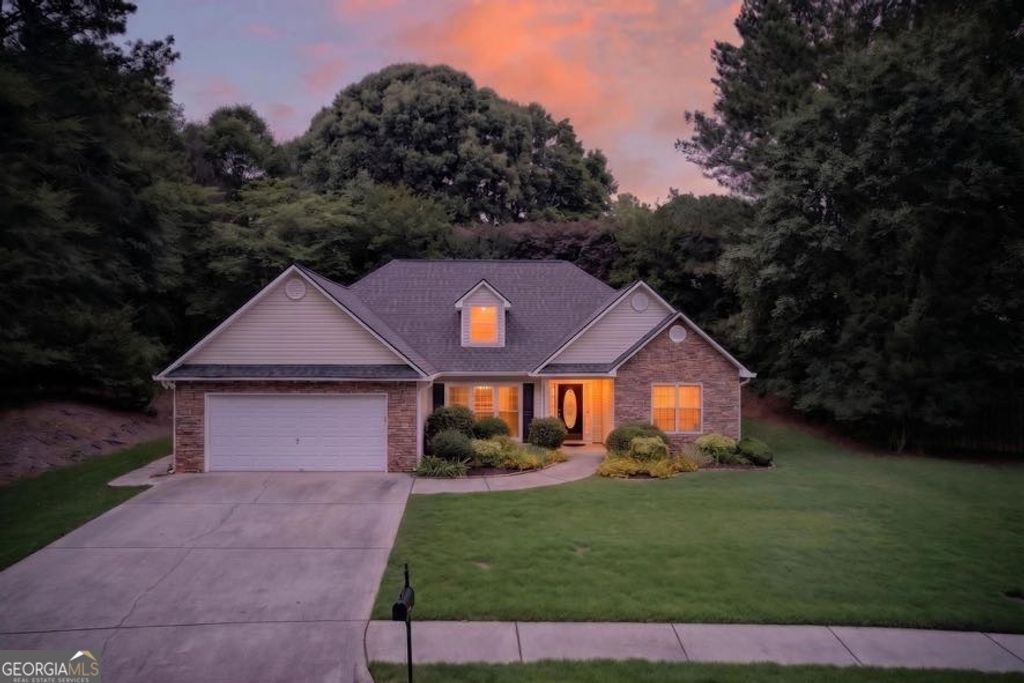 24 Prestwick Drive, Fayetteville, GA 30215