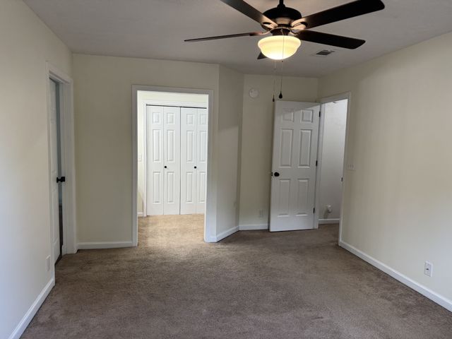 1200 Springwood Dr, Old Hickory, TN 37138