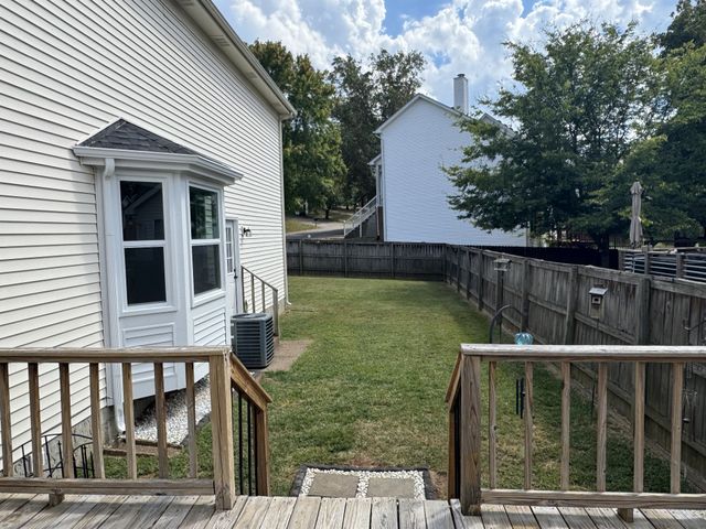 1200 Springwood Dr, Old Hickory, TN 37138