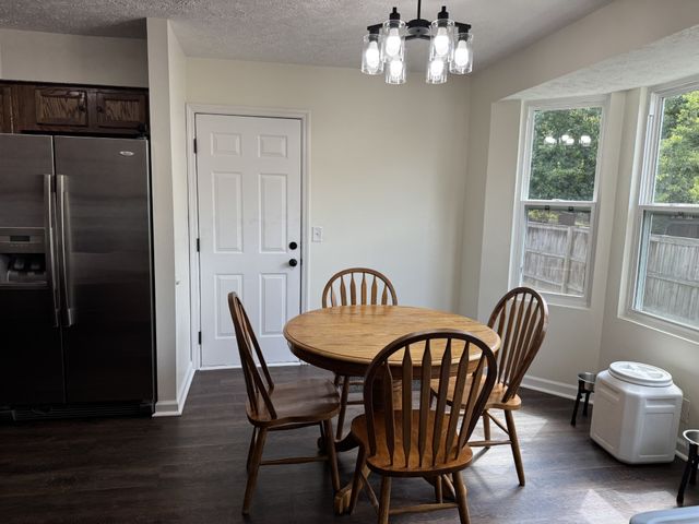 1200 Springwood Dr, Old Hickory, TN 37138