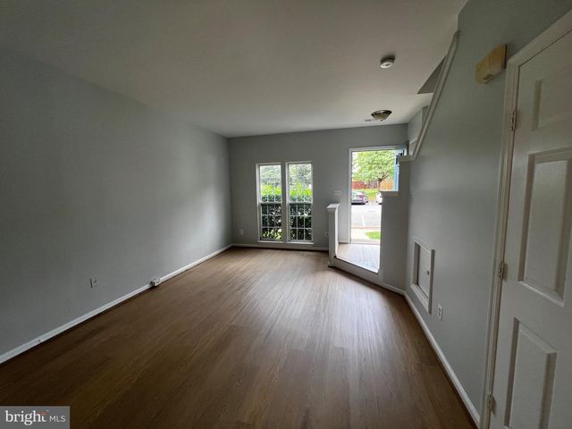 44211 LITCHFIELD TER, Ashburn, VA 20147