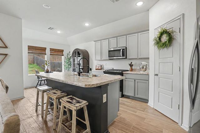 3513 Furrow Drive, Yukon, OK 73099