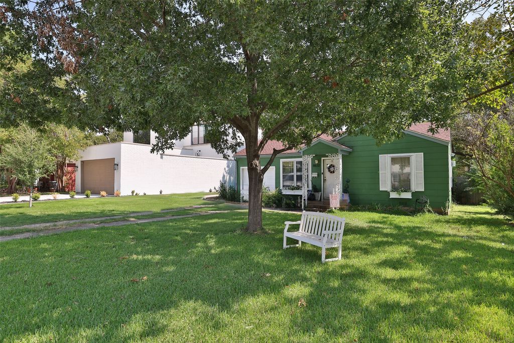 8632 Redondo Drive, Dallas, TX 75218
