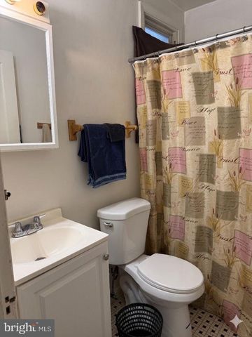 2029 E NE, Washington, DC 20002