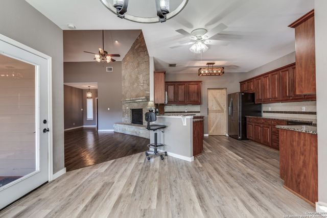 1536 Kings Ranch, Bandera, TX 78003