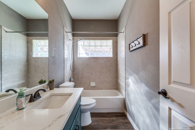 1536 Kings Ranch, Bandera, TX 78003