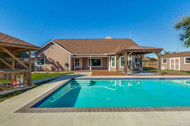 1536 Kings Ranch, Bandera, TX 78003