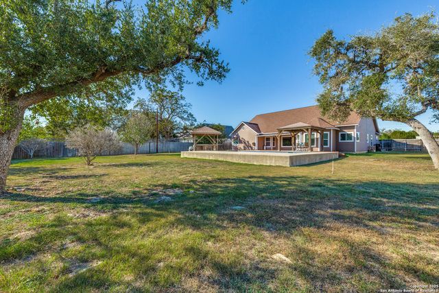 1536 Kings Ranch, Bandera, TX 78003