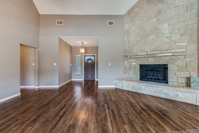 1536 Kings Ranch, Bandera, TX 78003