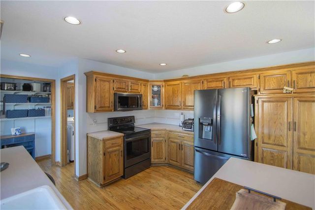 1219 Pembrooke Drive, Warrensburg, MO 64093