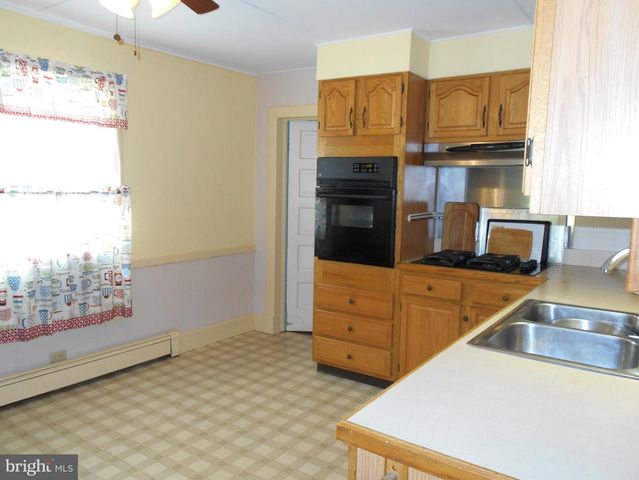 5841 HUDSON WHARF RD, Cambridge, MD 21613