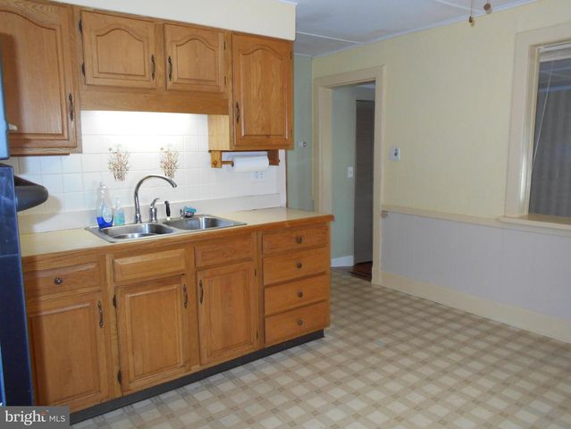 5841 HUDSON WHARF RD, Cambridge, MD 21613
