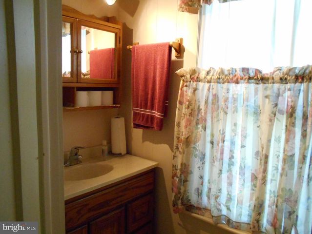 5841 HUDSON WHARF RD, Cambridge, MD 21613