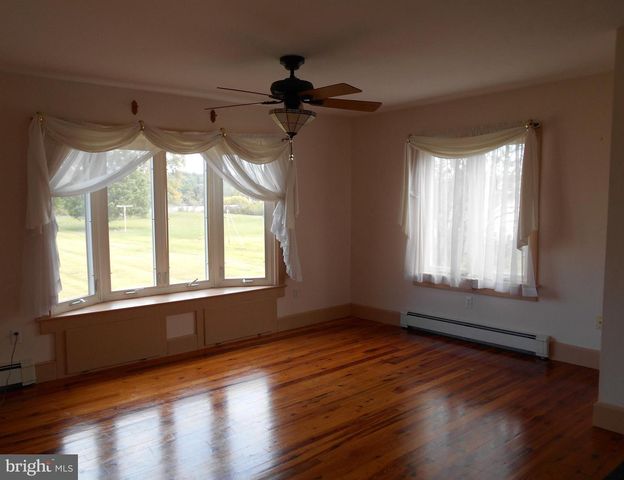 5841 HUDSON WHARF RD, Cambridge, MD 21613
