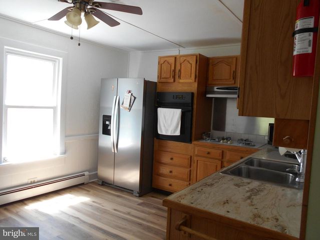 5841 HUDSON WHARF RD, Cambridge, MD 21613