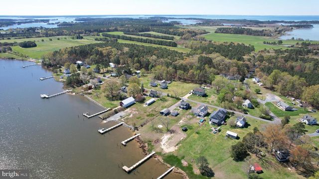 5841 HUDSON WHARF RD, Cambridge, MD 21613