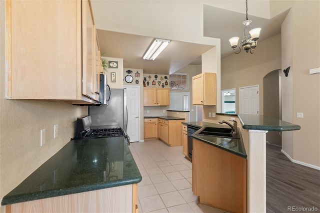 6686 S Reed Way B, Littleton, CO 80123