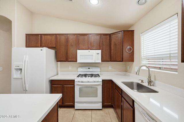 1319 E JARDIN Drive, Casa Grande, AZ 85122