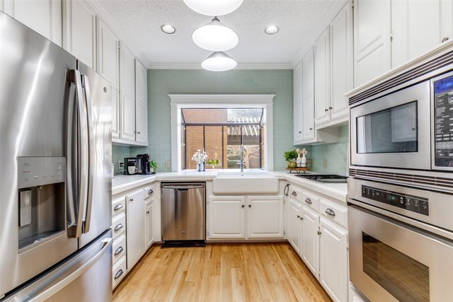 5066 Westgrove Drive, Dallas, TX 75248