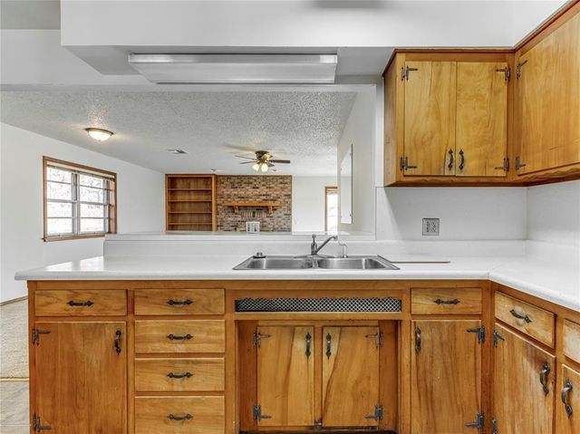 20851 Silver Street, Harrah, OK 73045