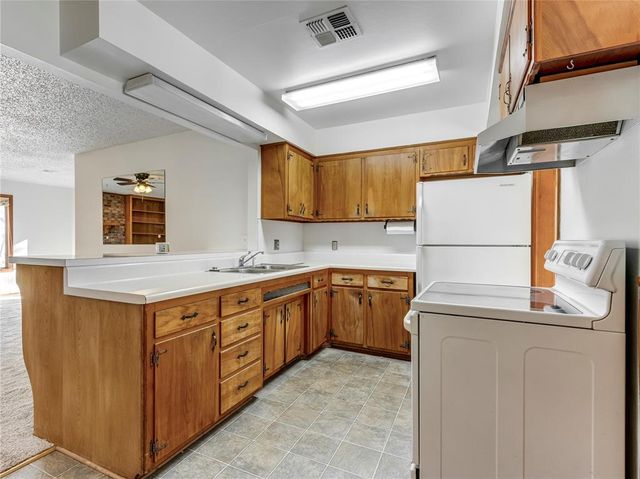 20851 Silver Street, Harrah, OK 73045