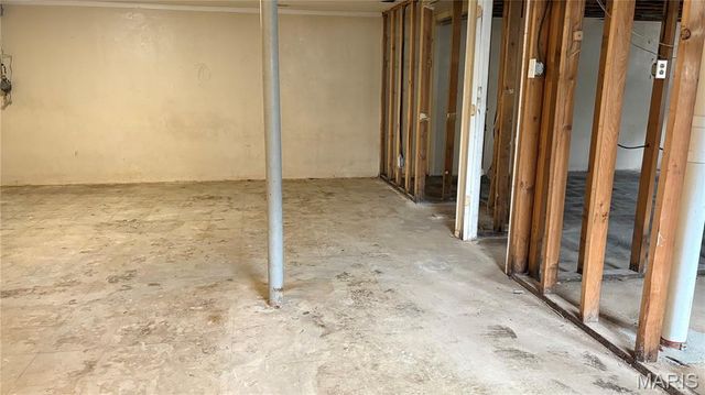 4815 Barbara Drive, St Louis, MO 63121