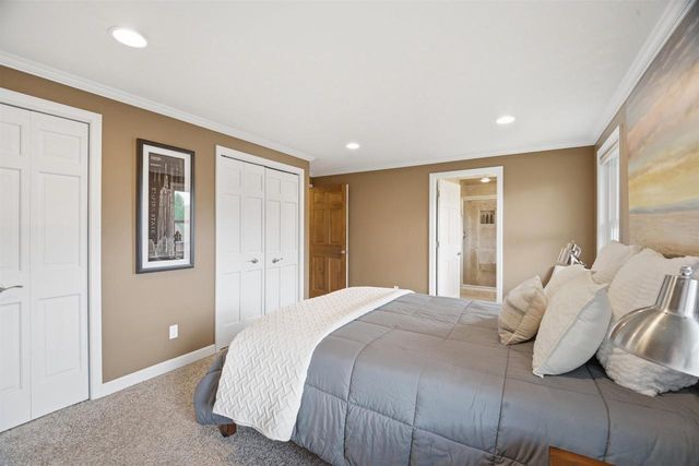 1851 CRICKET COURT, Neenah, WI 54956