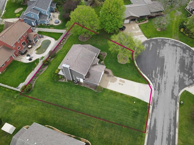 1851 CRICKET COURT, Neenah, WI 54956