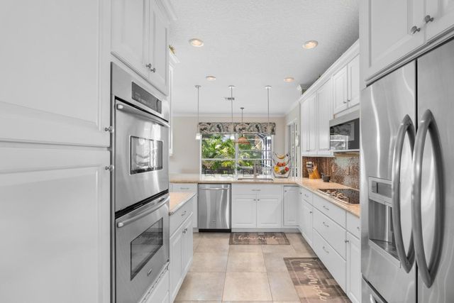 9288 Lake Serena Drive, Boca Raton, FL 33496