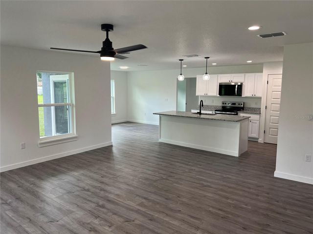 184 SE 44TH AVENUE, Ocala, FL 34471