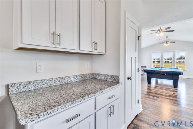 1013 Ridge Rd, Callao, VA 22435
