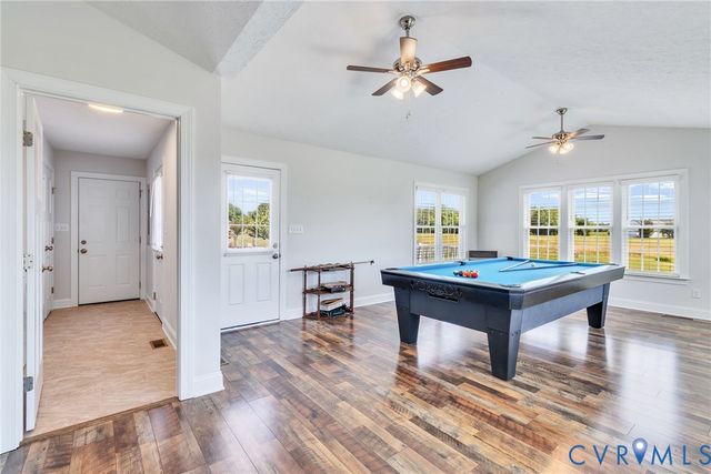 1013 Ridge Rd, Callao, VA 22435