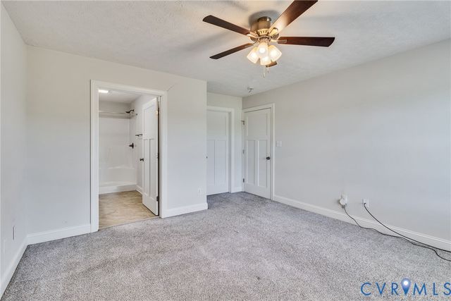 1013 Ridge Rd, Callao, VA 22435