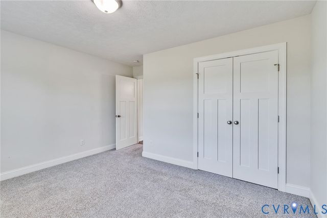 1013 Ridge Rd, Callao, VA 22435