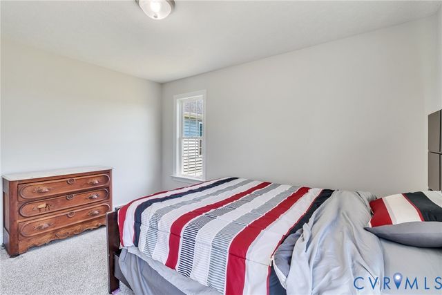 1013 Ridge Rd, Callao, VA 22435