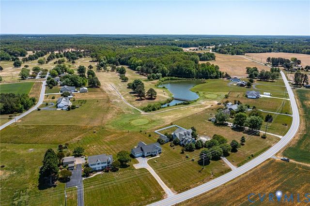 1013 Ridge Rd, Callao, VA 22435