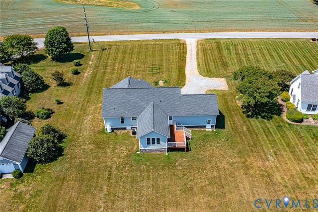 1013 Ridge Rd, Callao, VA 22435