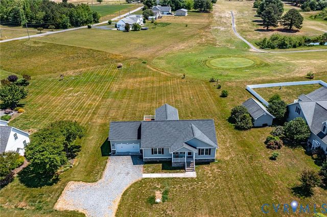 1013 Ridge Rd, Callao, VA 22435