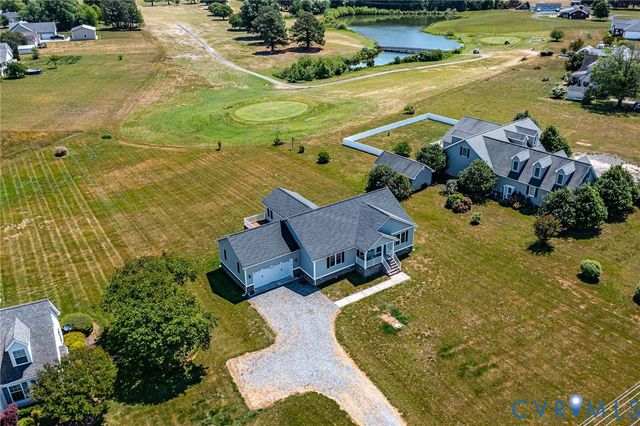 1013 Ridge Rd, Callao, VA 22435