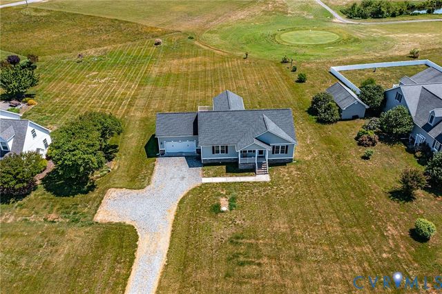 1013 Ridge Rd, Callao, VA 22435