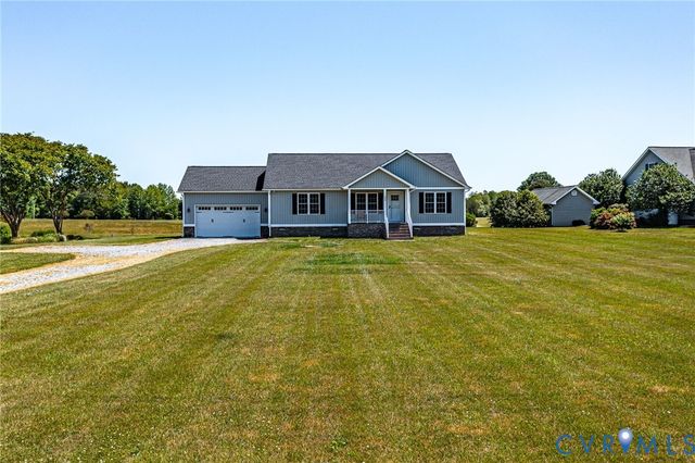 1013 Ridge Rd, Callao, VA 22435
