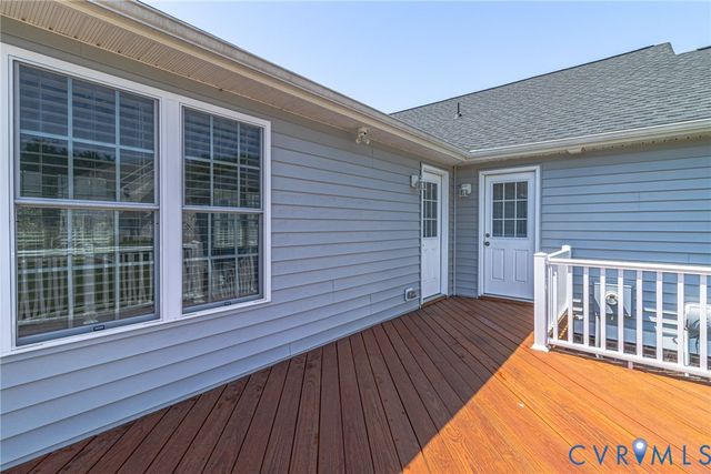 1013 Ridge Rd, Callao, VA 22435